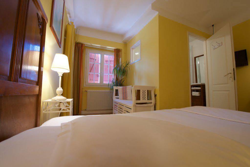 Auberge Chez Tante Ursule Cambo-les-Bains Ngoại thất bức ảnh