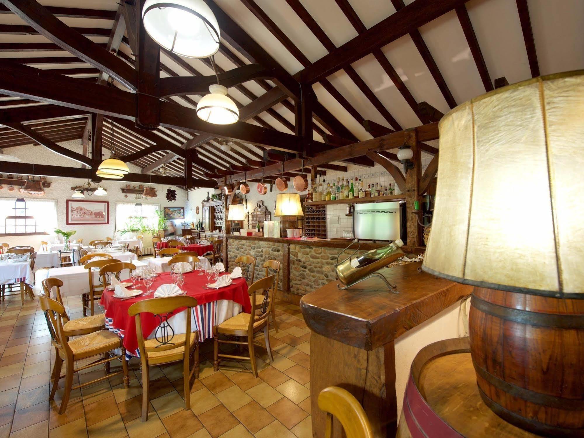 Auberge Chez Tante Ursule Cambo-les-Bains Ngoại thất bức ảnh